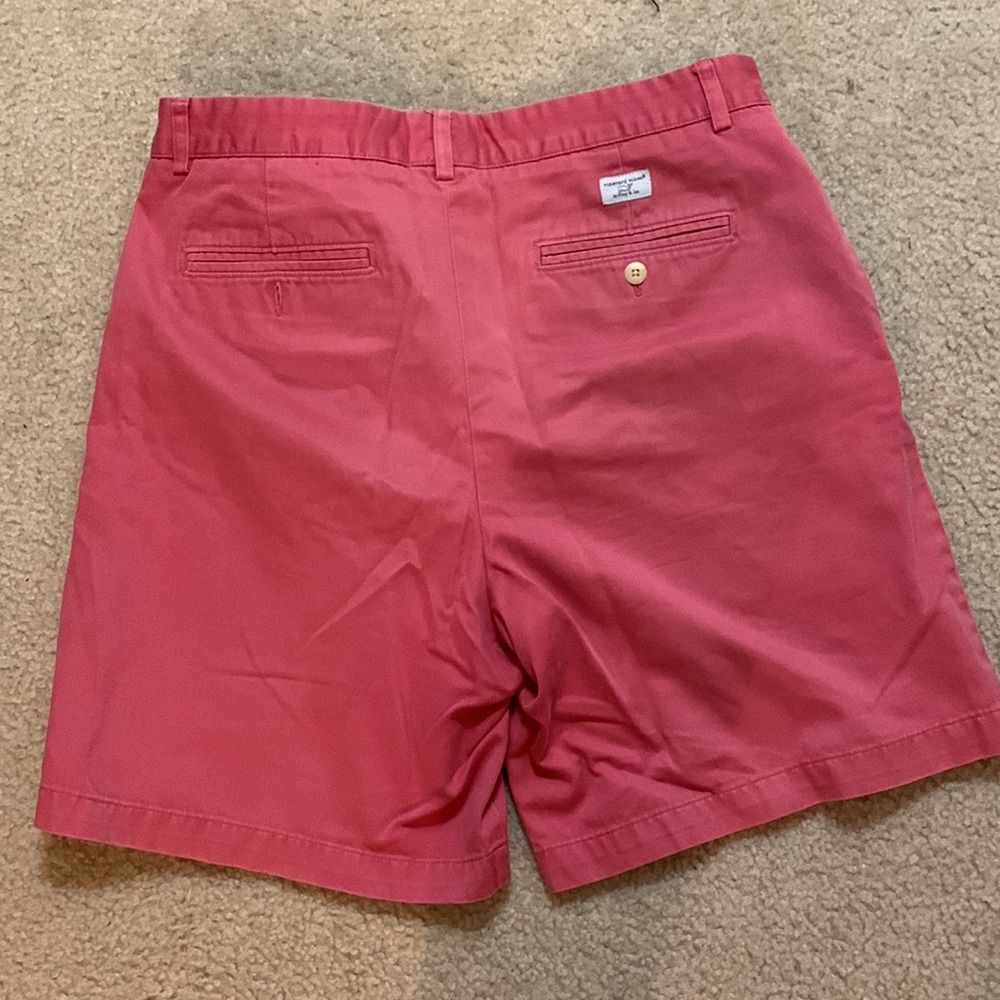34inch waste Vineyard Vines Men’s Shorts. - Picture 2 of 3